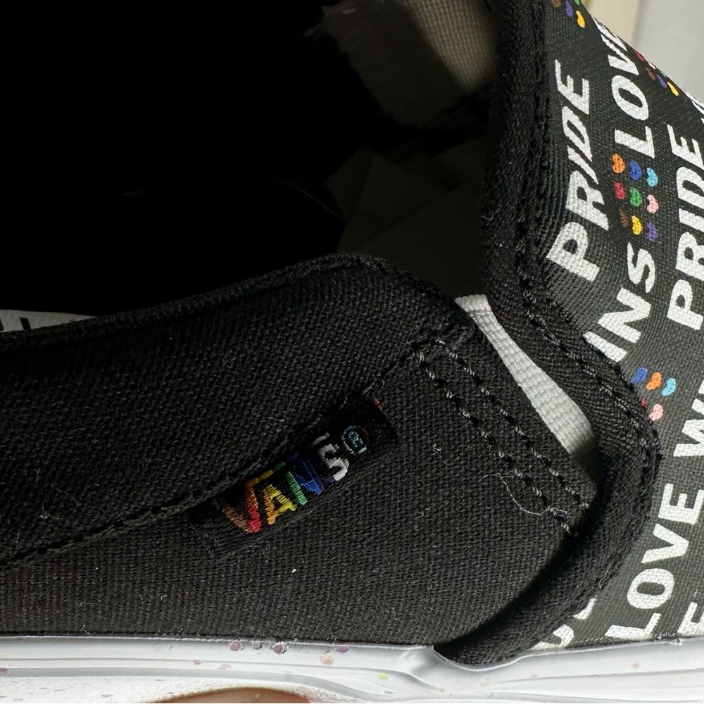 NWT Vans Asher PRIDE Black/Multicolor Glitter Slip-on Skate Sneakers Size 6.5 - Picture 6 of 8